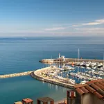 Chateau D'azur Vue Vieille アパート