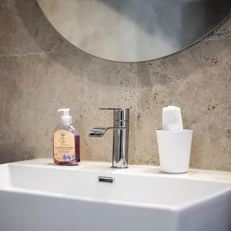 Chateau Dazur - Vue - Vieille - Clim 아파트 멍똥