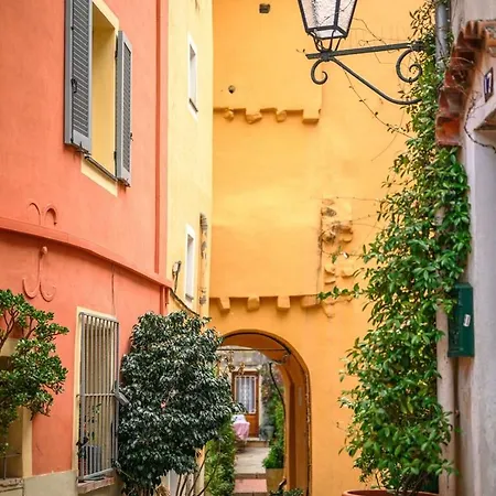 Chateau D'azur Vue Vieille Apartamento *