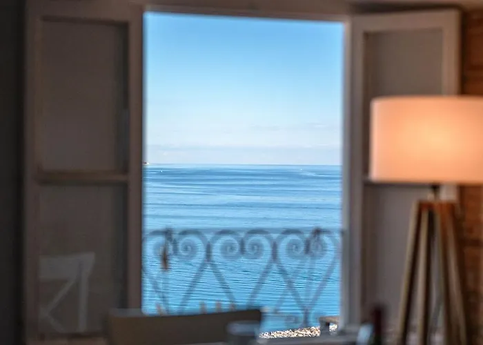 Chateau Dazur - Vue - Vieille - Clim