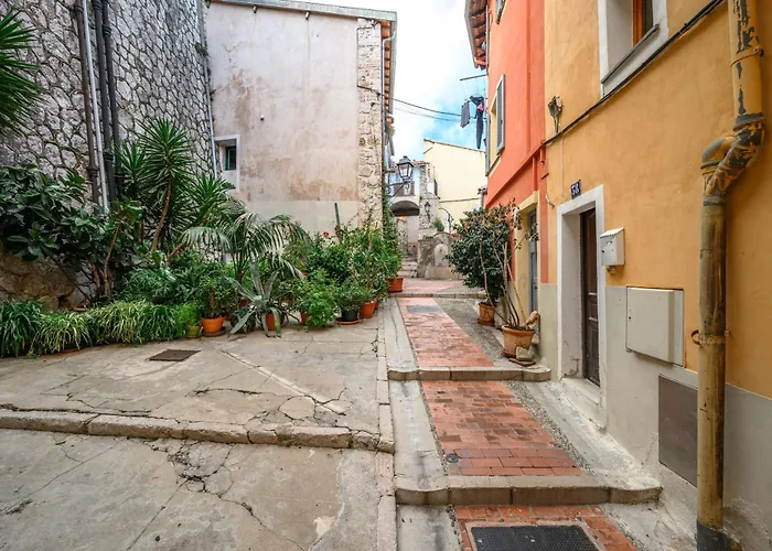 Chateau D'azur Vue Vieille شقة مينتون